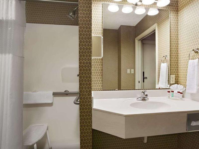 Ramada By Wyndham Del Rio Hotell Eksteriør bilde