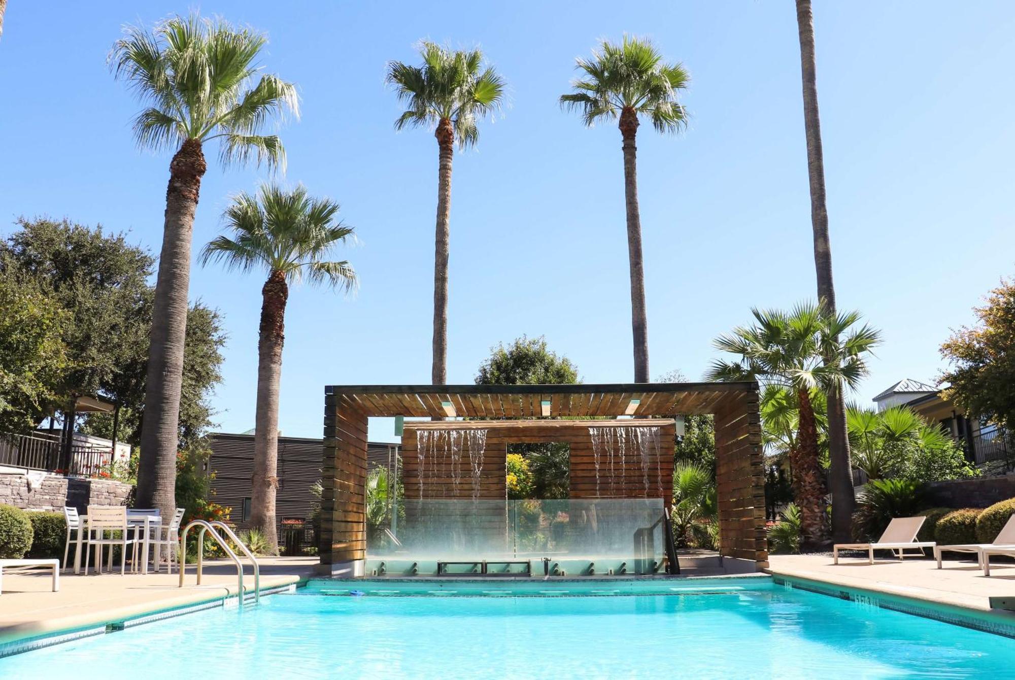 Ramada By Wyndham Del Rio Hotell Eksteriør bilde