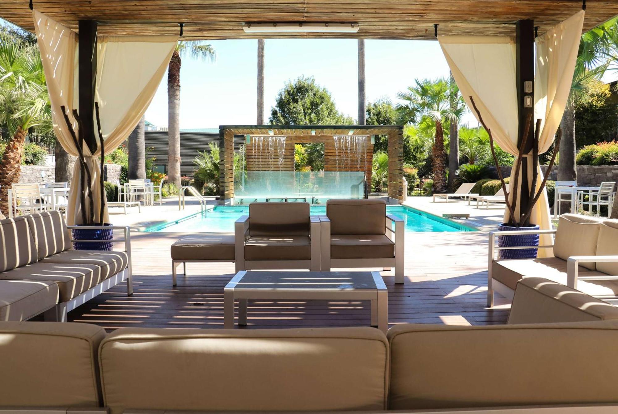 Ramada By Wyndham Del Rio Hotell Eksteriør bilde